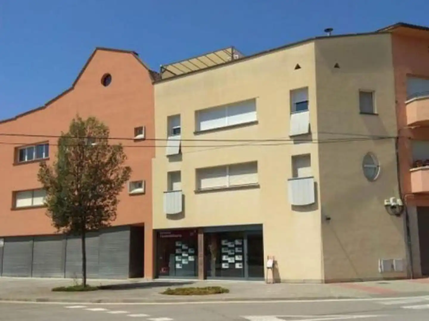 Local comercial en venda a Manlleu, imagen 3