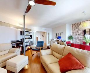 Sala d'estar de Pis en venda en  Valencia Capital amb Calefacció i Parquet
