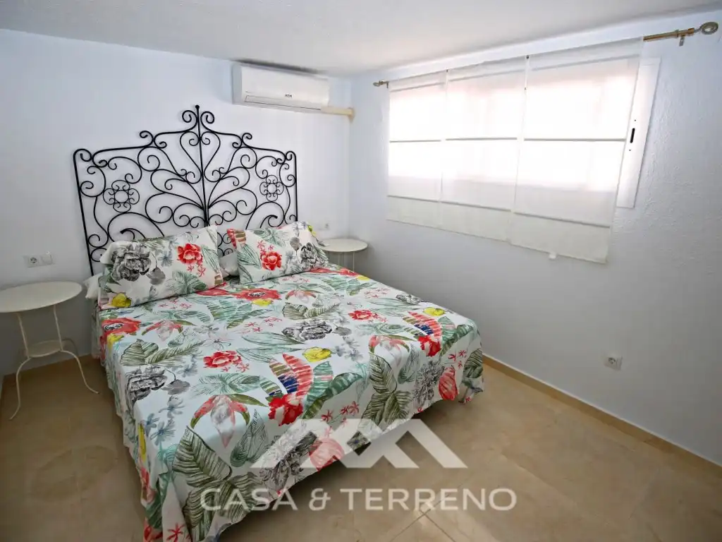 Habitación de Casa o chalet en venta en Vélez-Málaga con Aire acondicionado, Piscina y TV