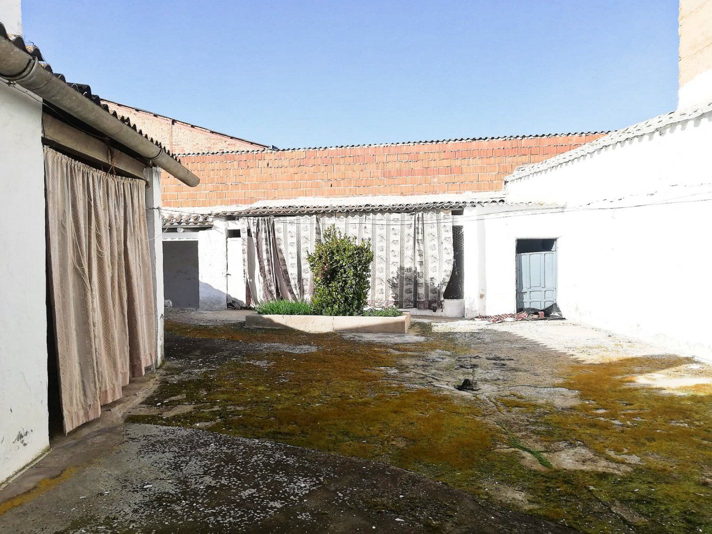 Außenansicht von Country house zum verkauf in Argamasilla de Alba mit Klimaanlage und Heizung