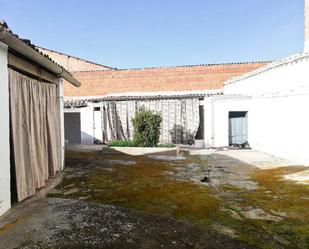 Vista exterior de Finca rústica en venda en Argamasilla de Alba amb Aire condicionat