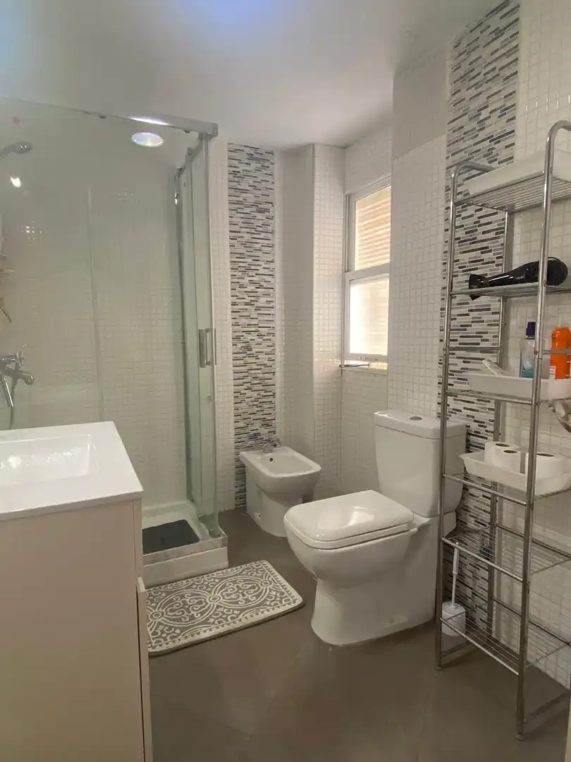 Bany de Apartament de lloguer en Alicante / Alacant