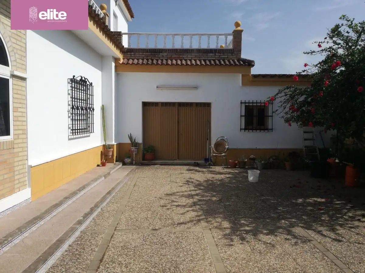 Chalet con jardín en venta en Arcos de la Frontera, imagen 2