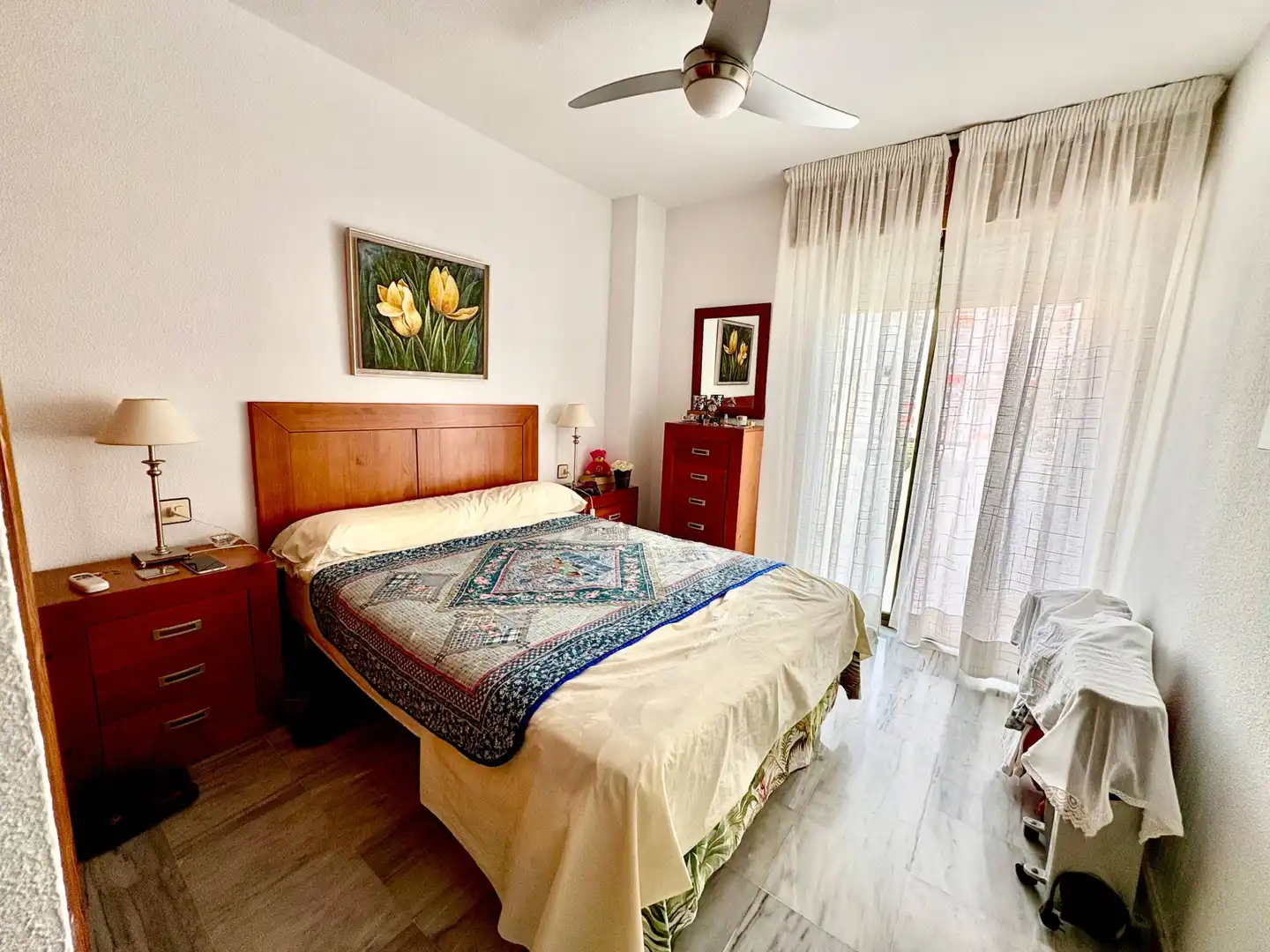 Dormitori de Apartament en venda en Salobreña amb Jardí privat, Terrassa i Moblat