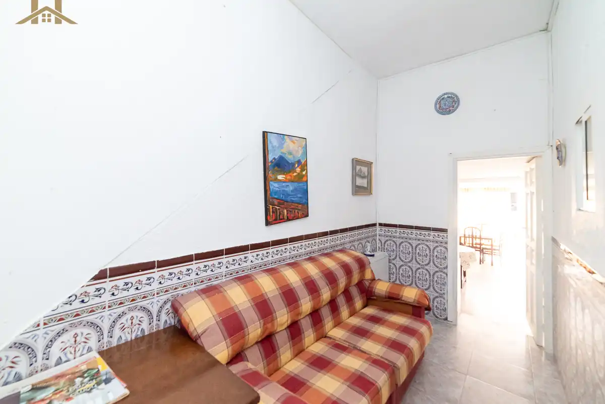 Sala d'estar de Casa adosada en venda en Carranque amb Calefacció, Forn i Balcó