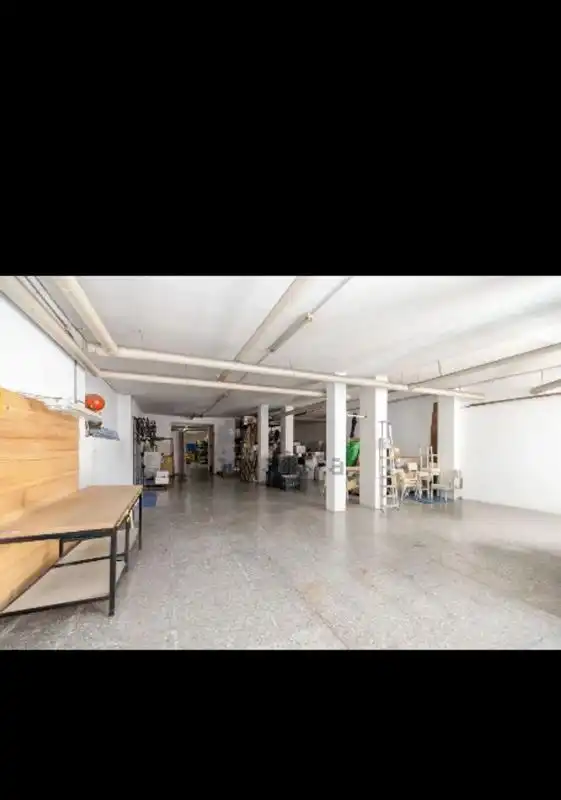 Gewerbefläche zum Verkauf in Av. Juan Sebastián Elcano, imagen 5