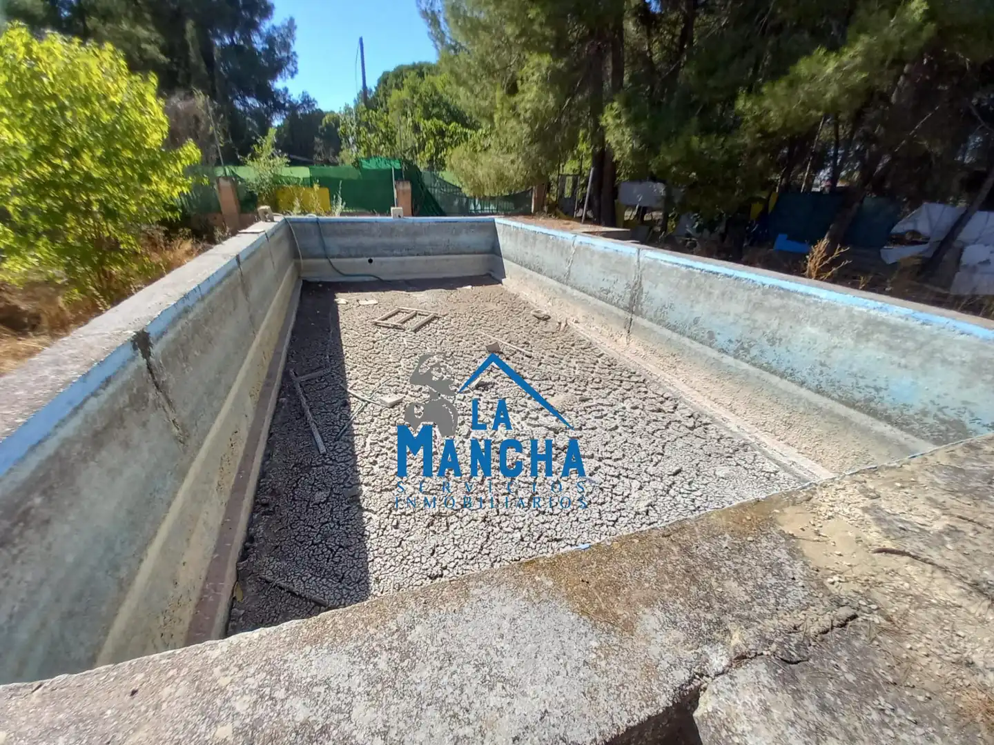 Finca rústica en venda en Albacete amb Jardí privat, Terrassa i Traster