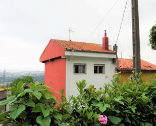 Exterior view of Single-family semi-detached for sale in Valle de Trápaga-Trapagaran  with Terrace