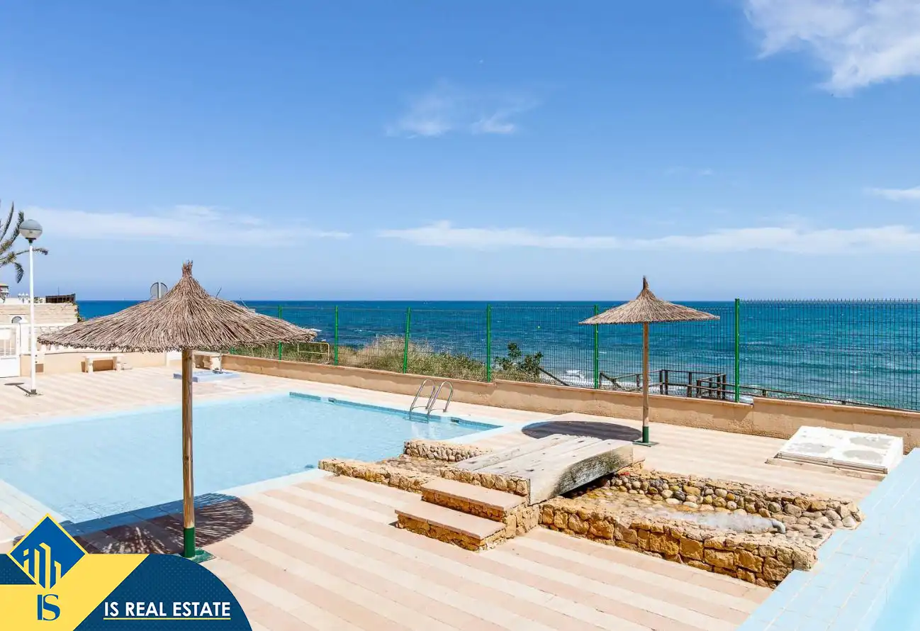 Apartamento con piscina en venta en Playa de los Locos, imagen 24