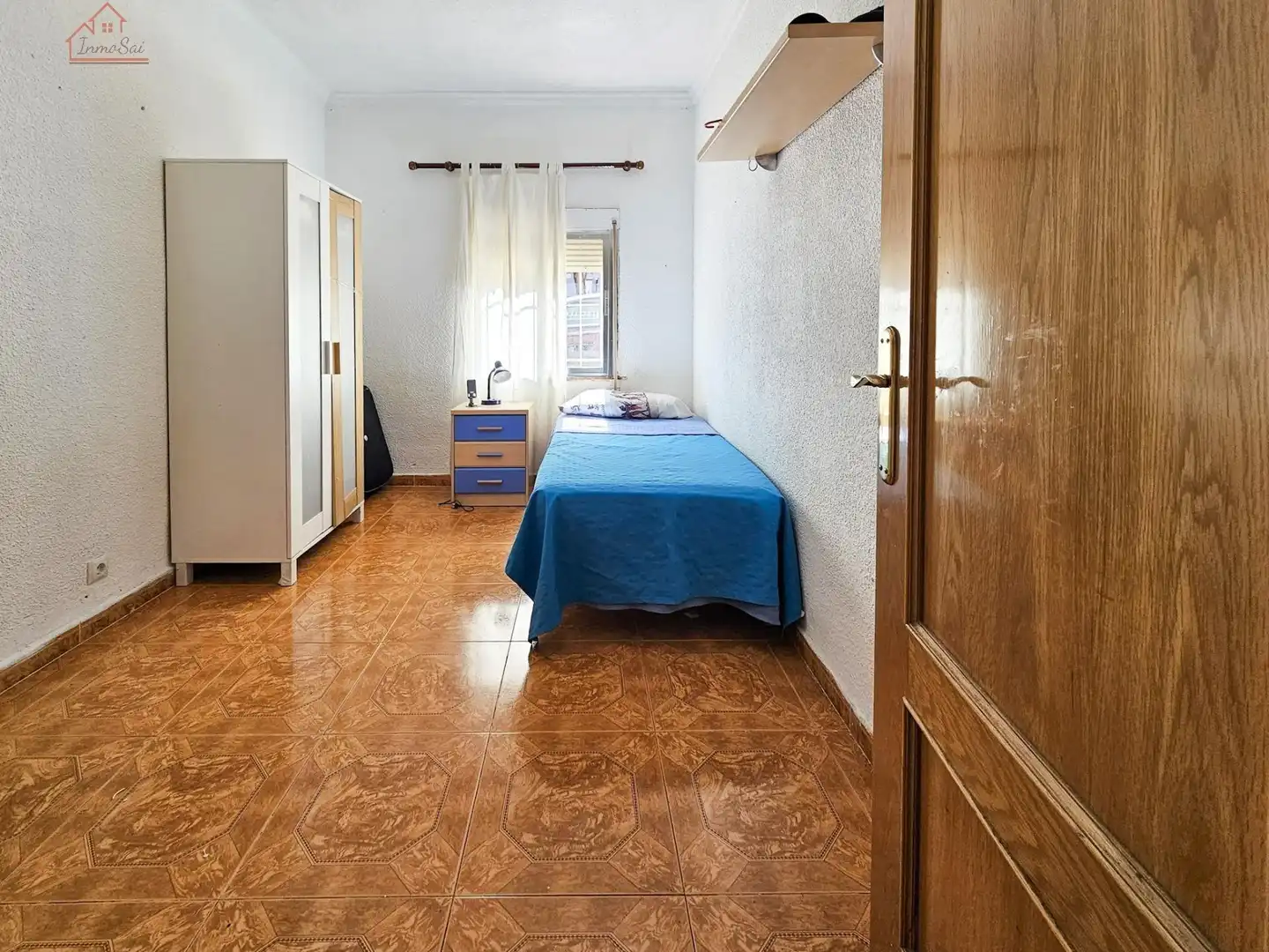 Habitación de Piso en venta en Madrid con Calefacción
