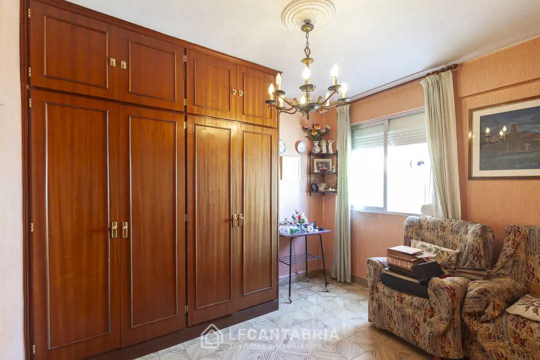 Schlafzimmer von Wohnung zum Verkauf in Santander