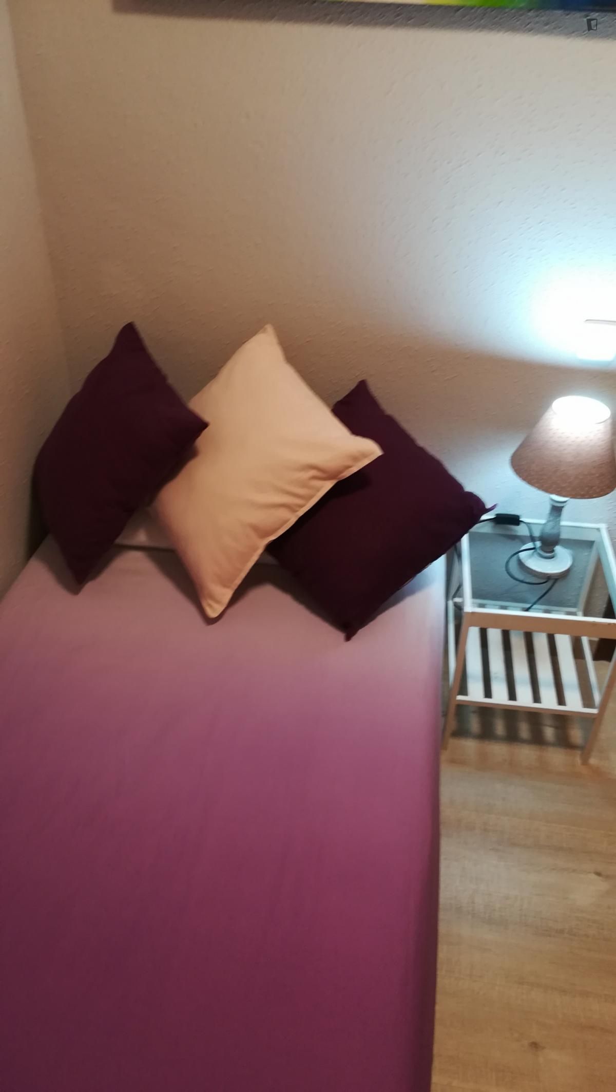 Apartment to share in Barri de les Corts