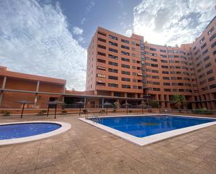 Piscina de Pis en venda en Alicante / Alacant amb Aire condicionat, Calefacció i Terrassa