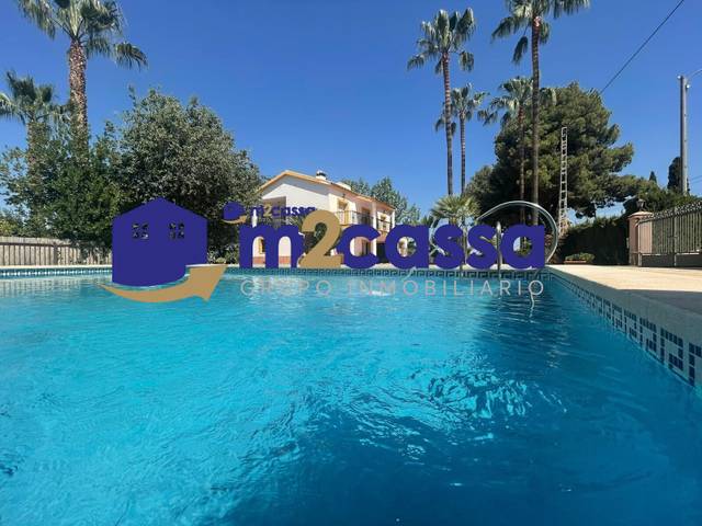 Casa-chalet en Venta en Aguaderas