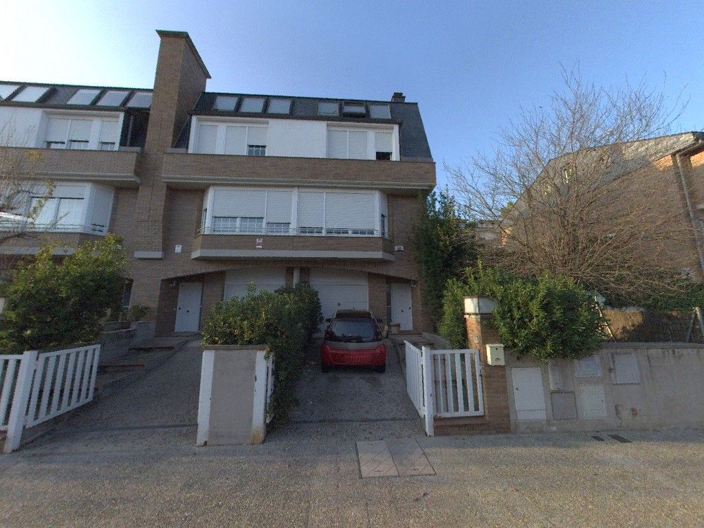 Vista exterior de Casa adosada en venda en Girona Capital