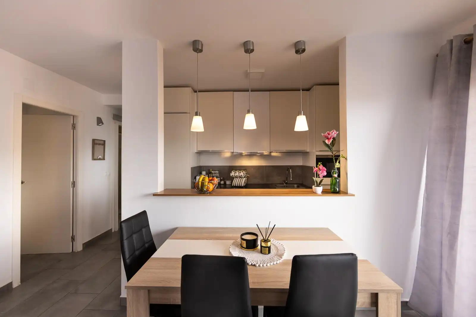Cuina de Apartament en venda en Almuñécar amb Aire condicionat, Terrassa i Moblat