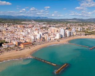 Vista exterior de Pis de lloguer en Vinaròs amb Terrassa, Moblat i Forn