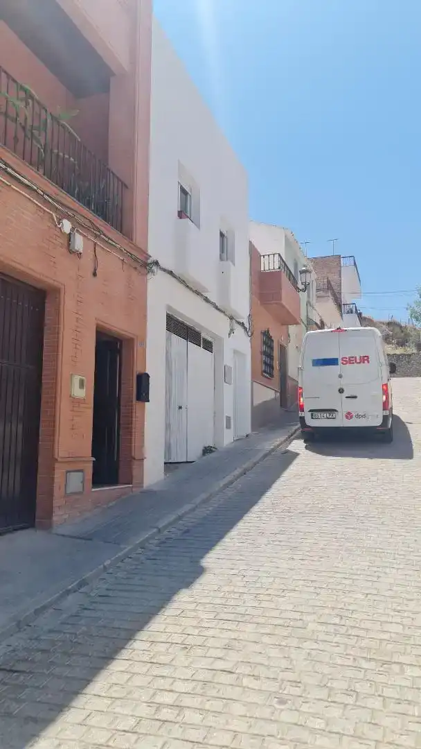 Vista exterior de Casa adosada en venda en Morón de la Frontera, Sevilla