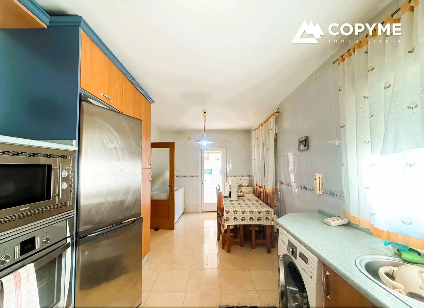 Cocina de Casa adosada en venta en Santa Olalla con Aire acondicionado, Calefacción y Jardín privado