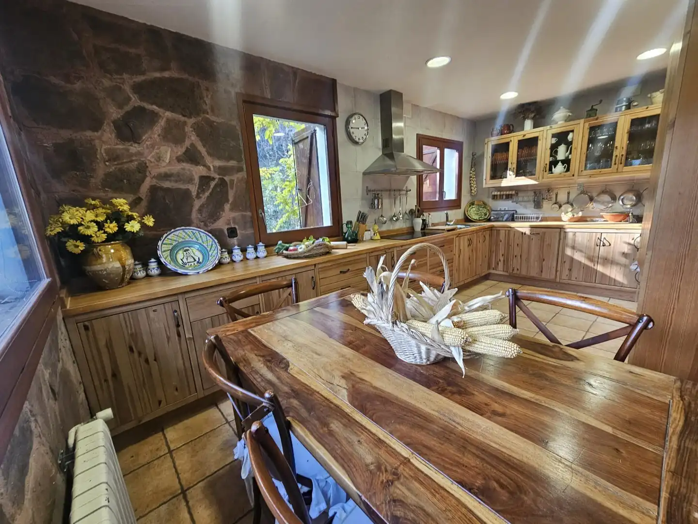 Cocina de Finca rústica en venta en Castellví de Rosanes