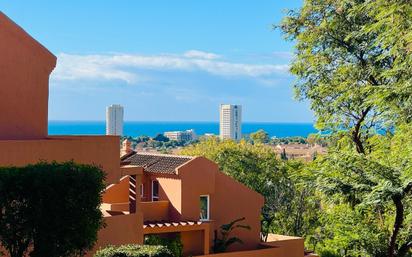 Vista exterior de Planta baixa en venda en Marbella amb Aire condicionat, Calefacció i Terrassa