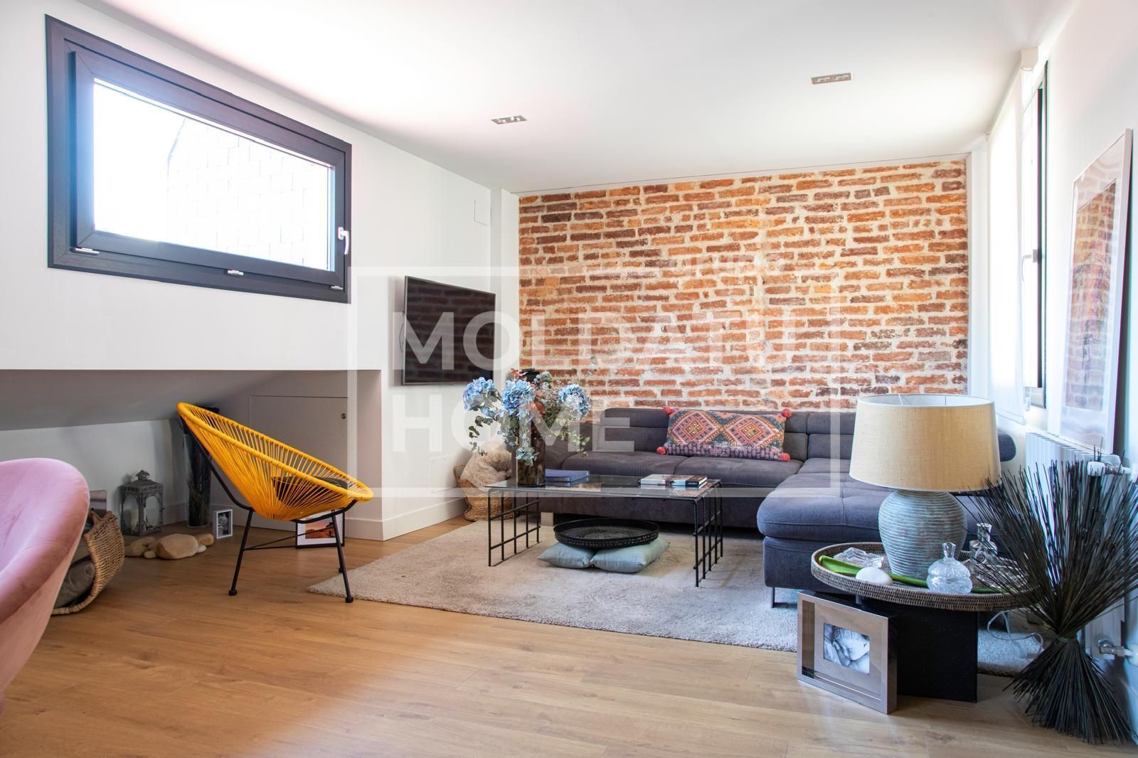 Living room of Flat for sale in Bilbao   with Heating and Storage room