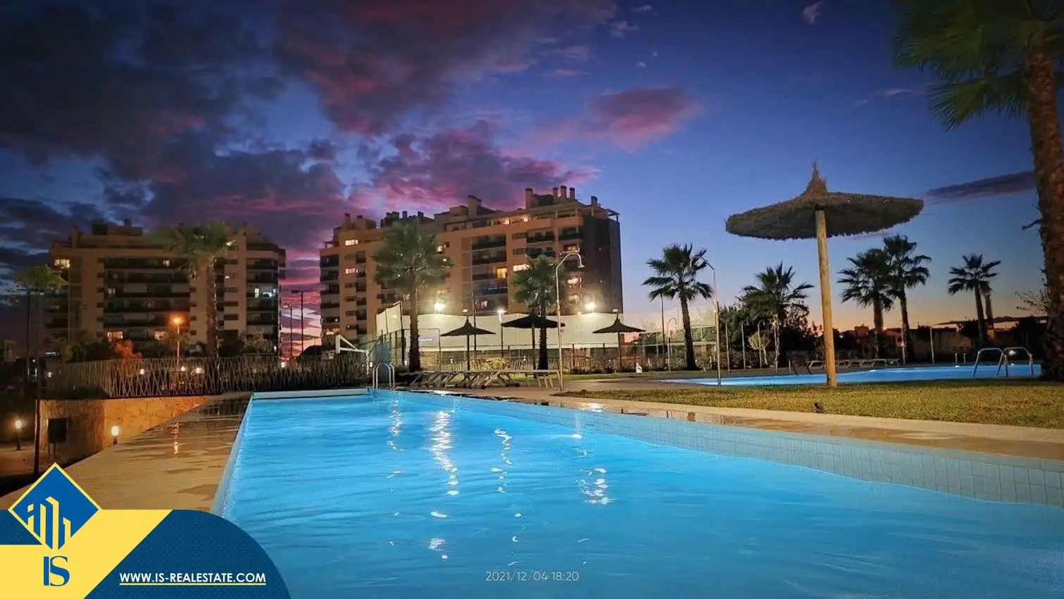 Piscina de Piso en venta en Alicante / Alacant con Terraza, Amueblado y Piscina comunitaria