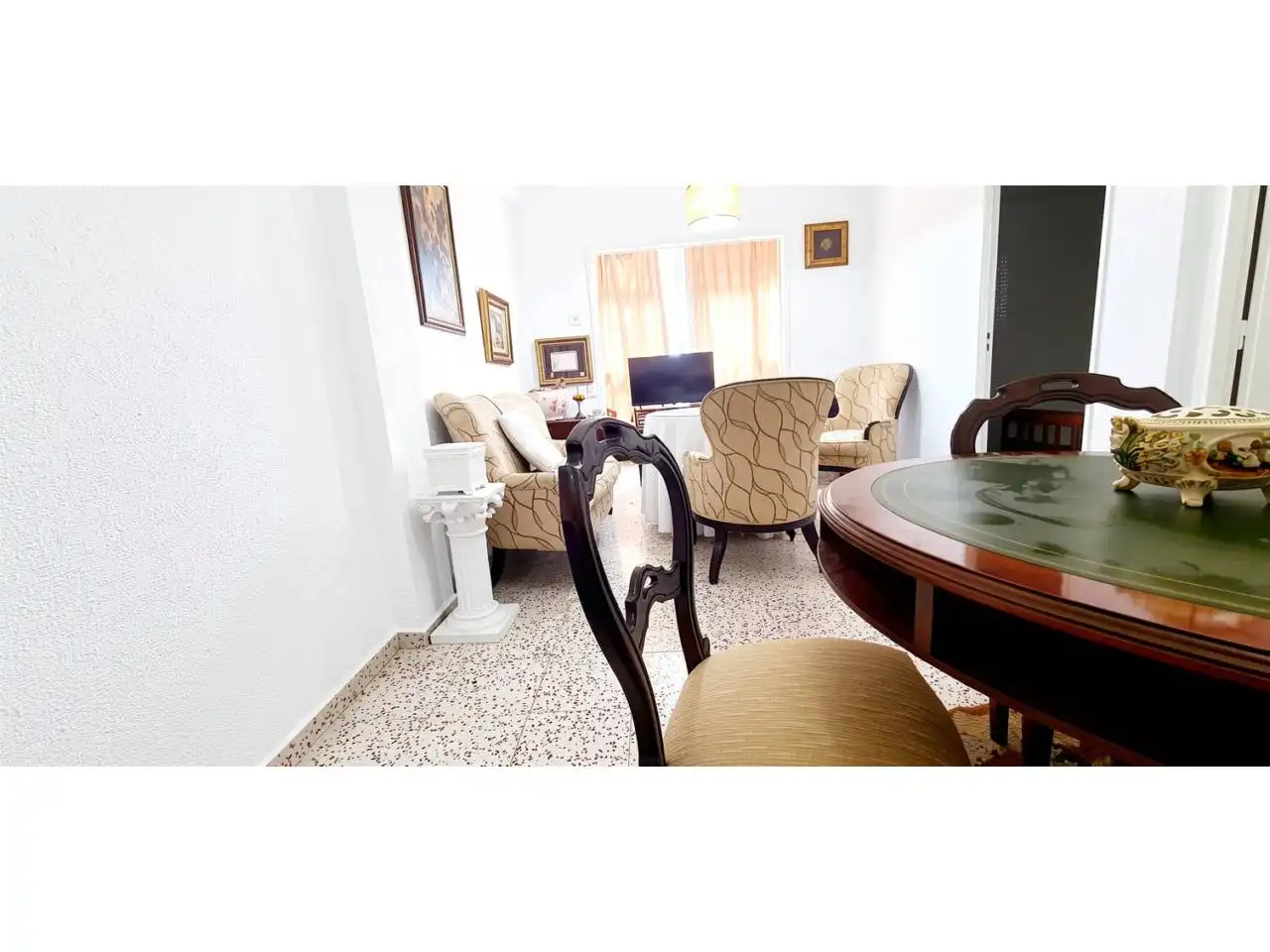 Piso con ascensor en venta en Calle Altamira 62, imagen 2