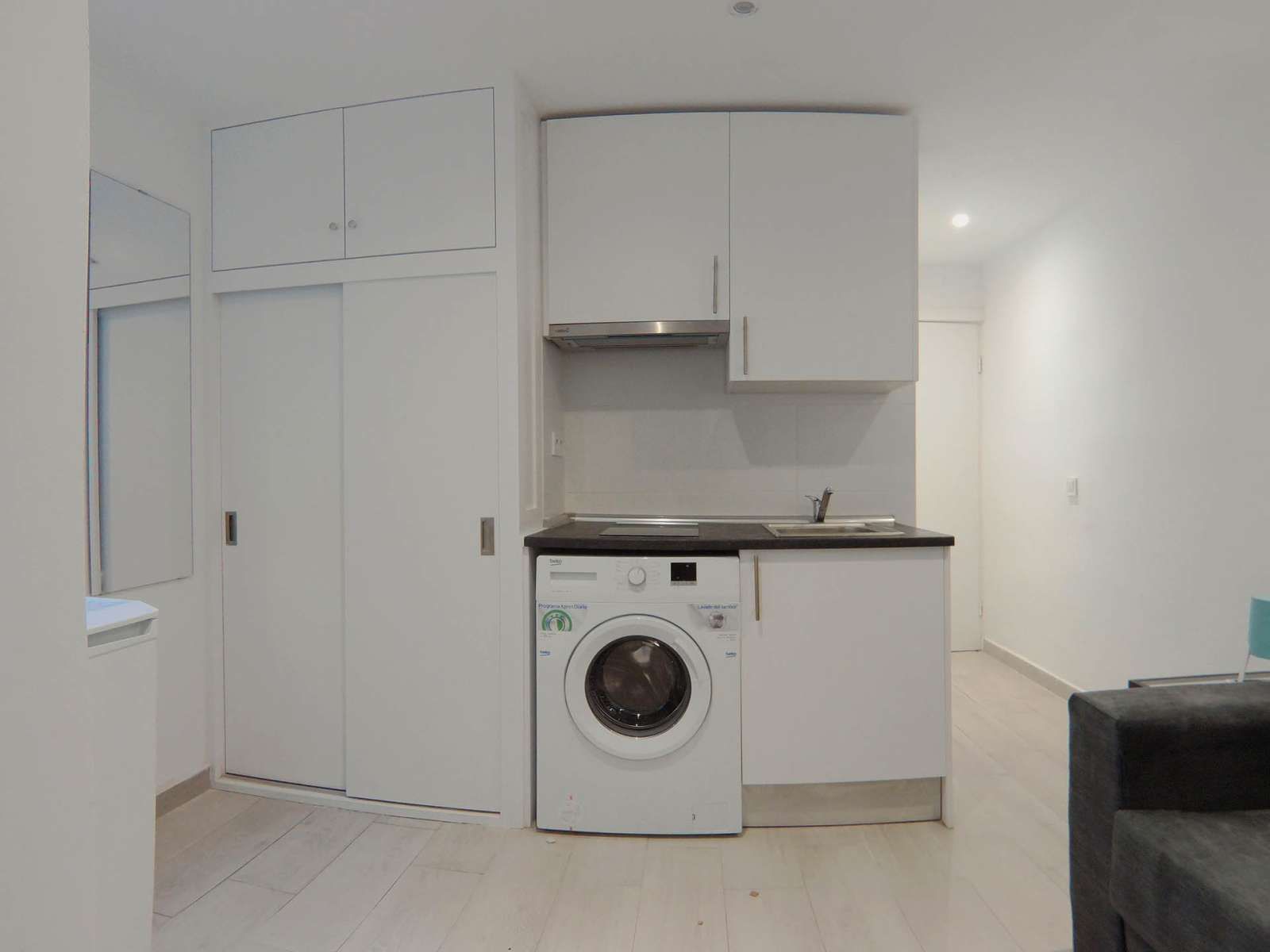 Cuina de Estudi per a compartir en  Madrid Capital amb Aire condicionat i Terrassa