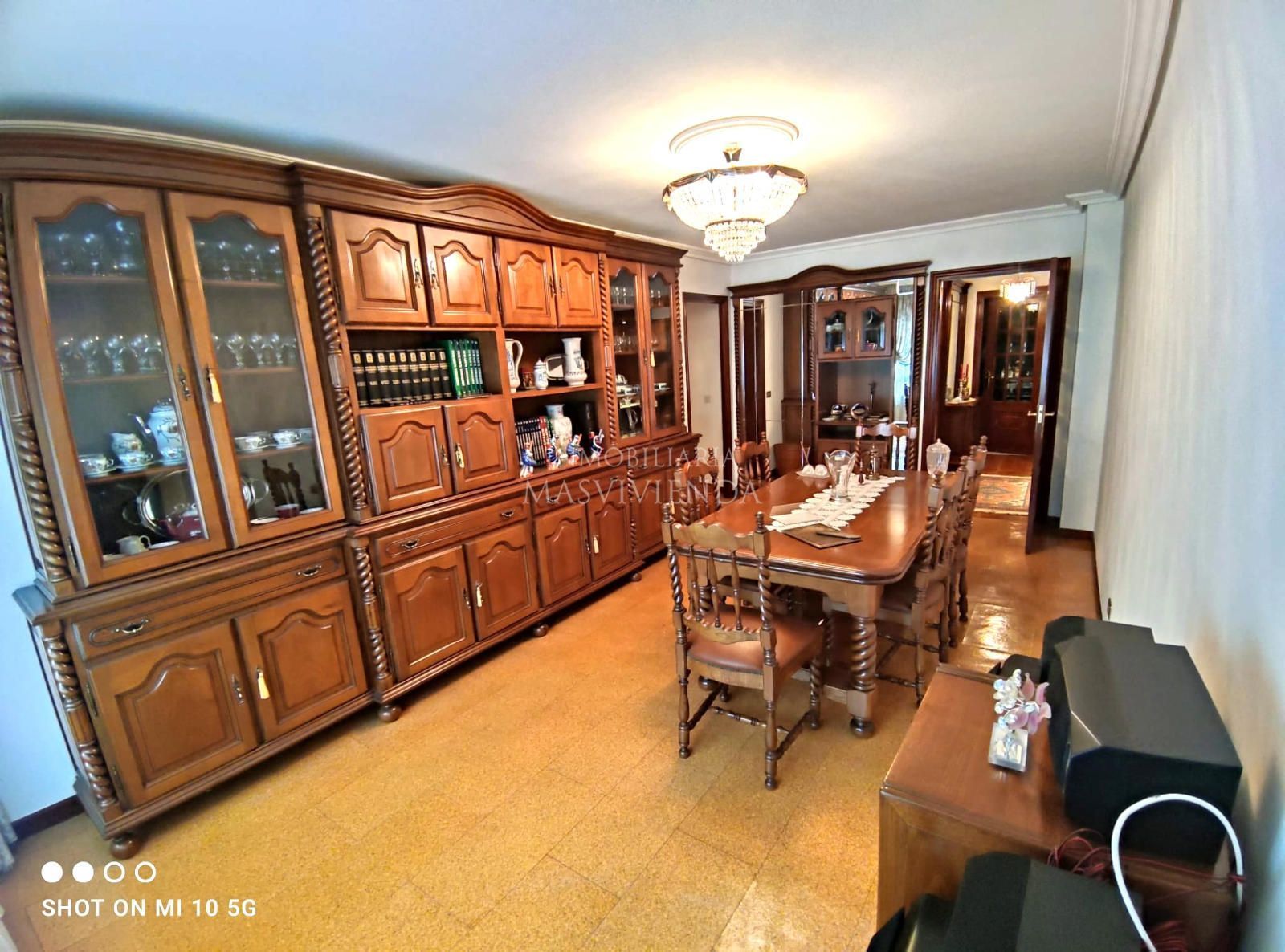 Comedor de Piso en venta en Vigo  con Terraza y Trastero