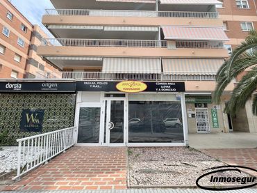 Local comercial en venda a Carrer de Barcelona 74