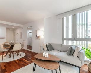 Living room of Flat to rent in  Barcelona Capital  with Air Conditioner, Parquet flooring and Storage room