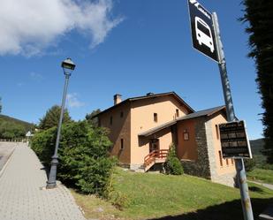 Exterior view of Flat for sale in Alp  with Heating