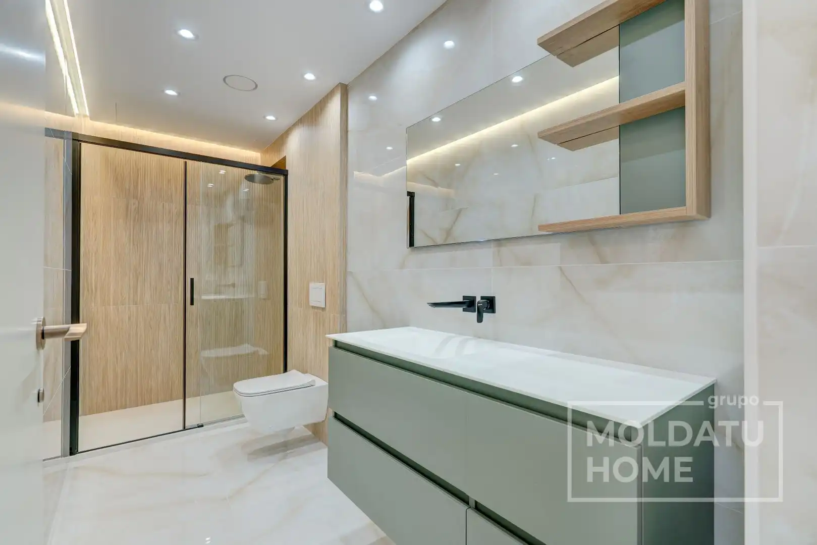 Baño de Apartamento en venta en Donostia - San Sebastián  con Aire acondicionado, Calefacción y Terraza