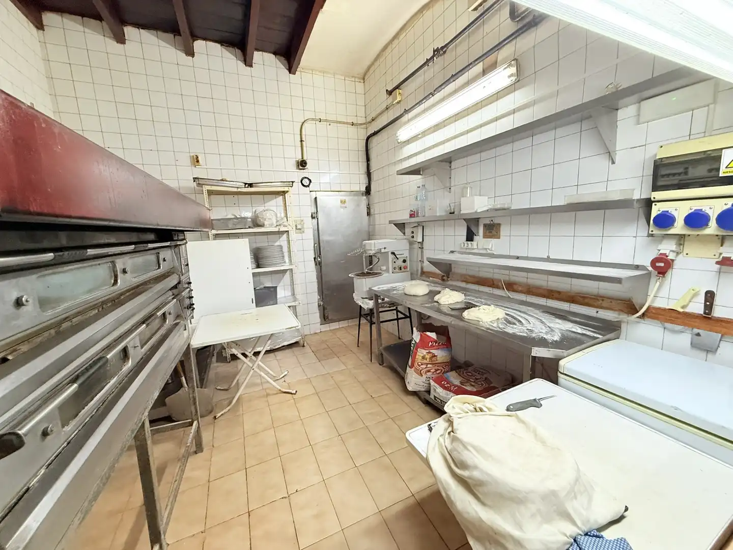 Local comercial en traspaso en Passeig Marítim, imagen 31