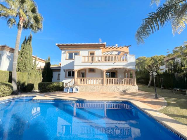 Casa-chalet en Alquiler en Centro ciudad