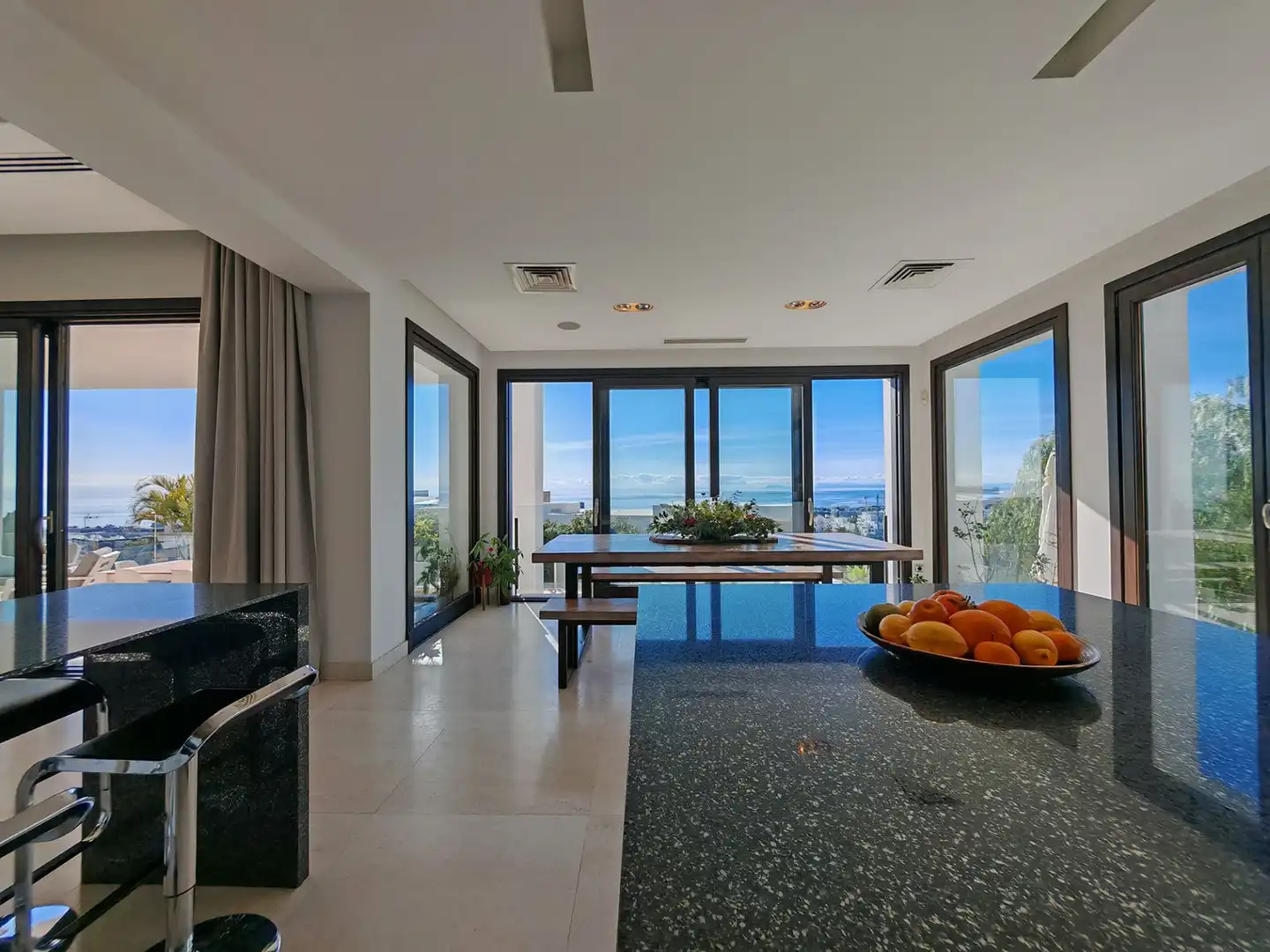 Chalet con piscina en venta en Urbanizacion los Altos de los Monteros, imagen 8