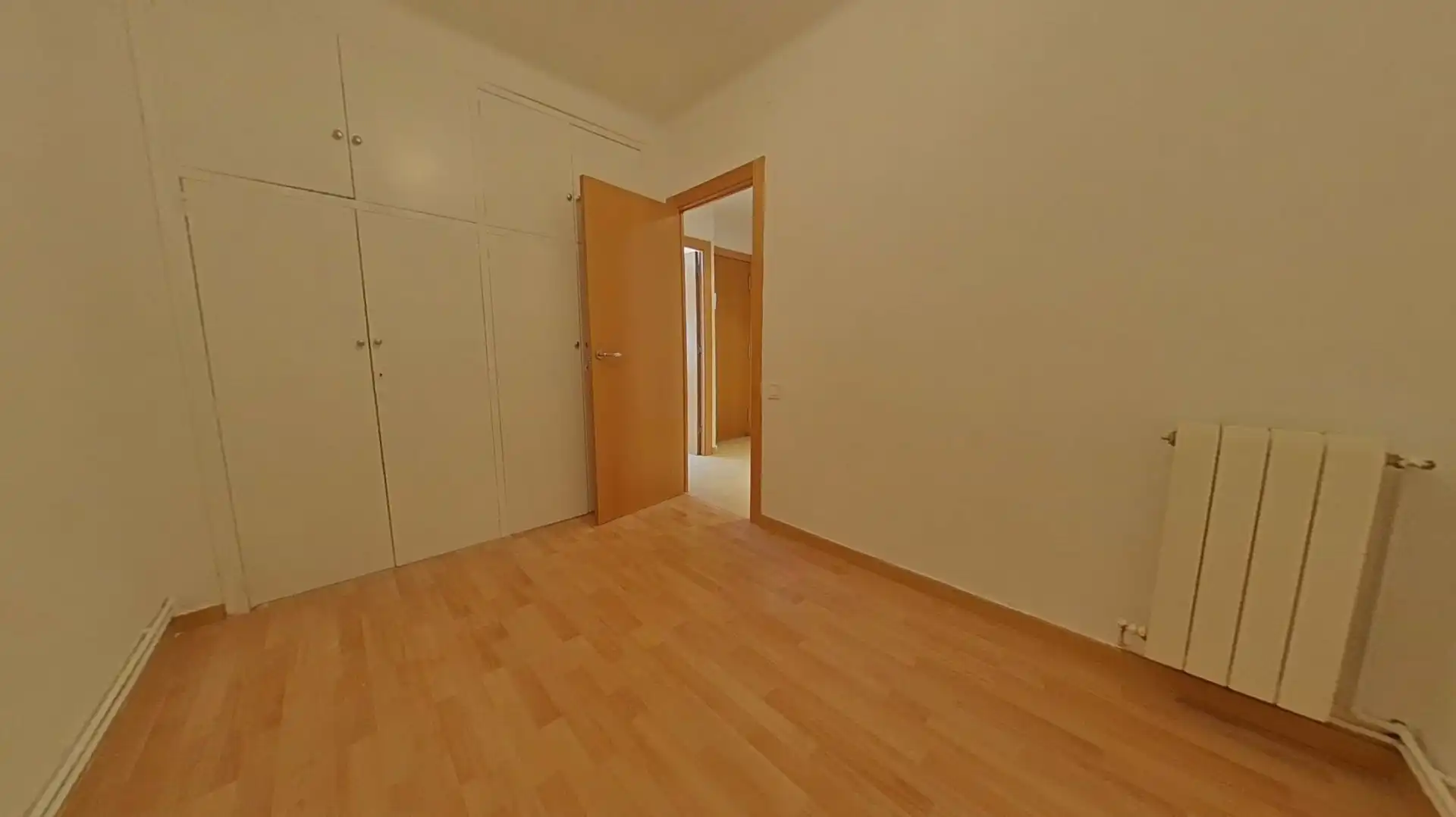 Dormitori de Pis en venda en Terrassa amb Calefacció