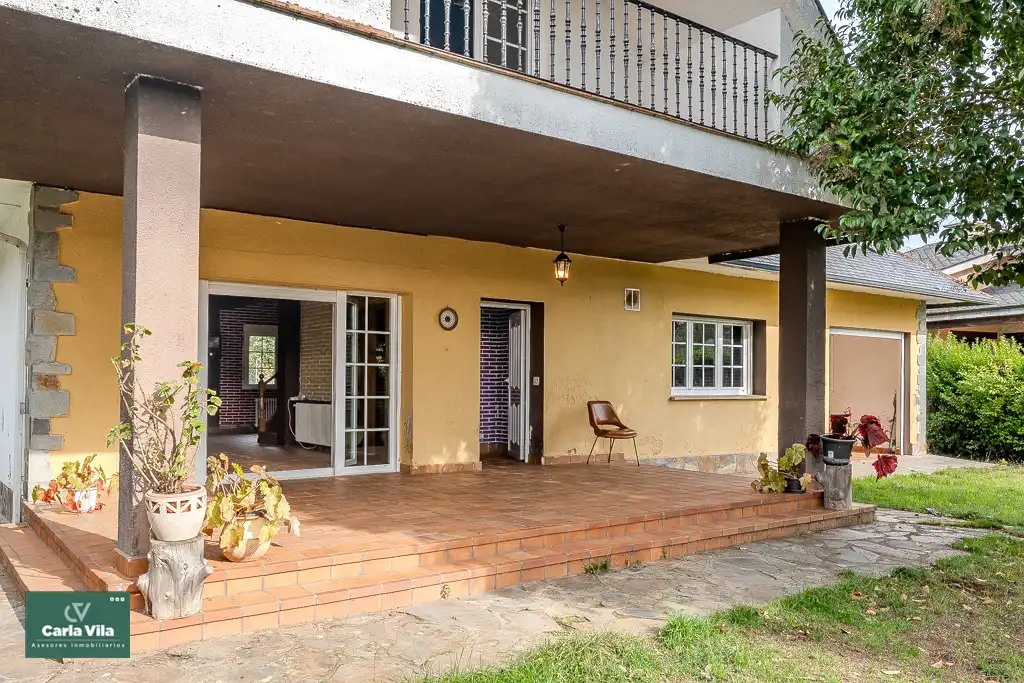 Terraza de Casa o chalet en venta en Lugo con Calefacción, Jardín privado y Parquet