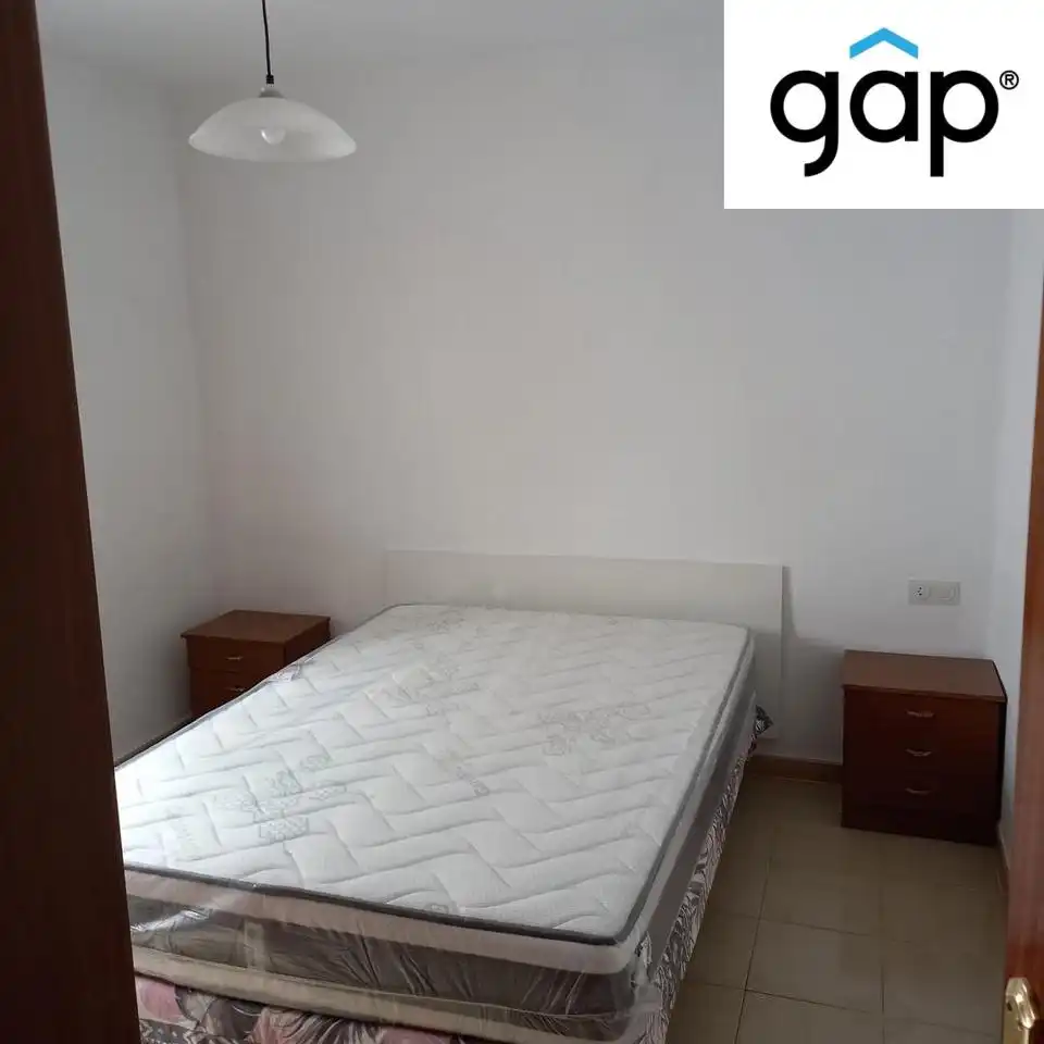 Bedroom of Flat for rent in Cuenca  with Terrace and Furnished