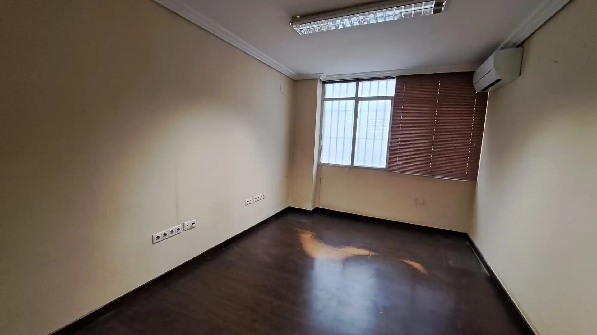 Büro mit Aufzug zur Miete in Carrer de les Garrigues, imagen 11