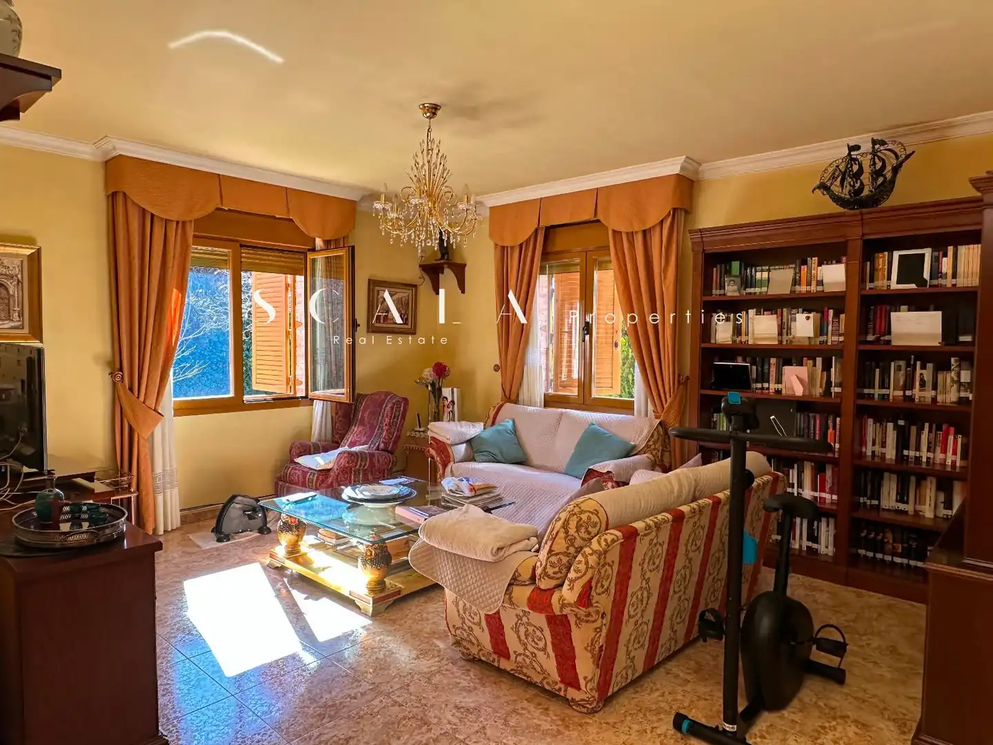 Sala de estar de Casa o chalet en venta en Nambroca con Aire acondicionado, Calefacción y Jardín privado