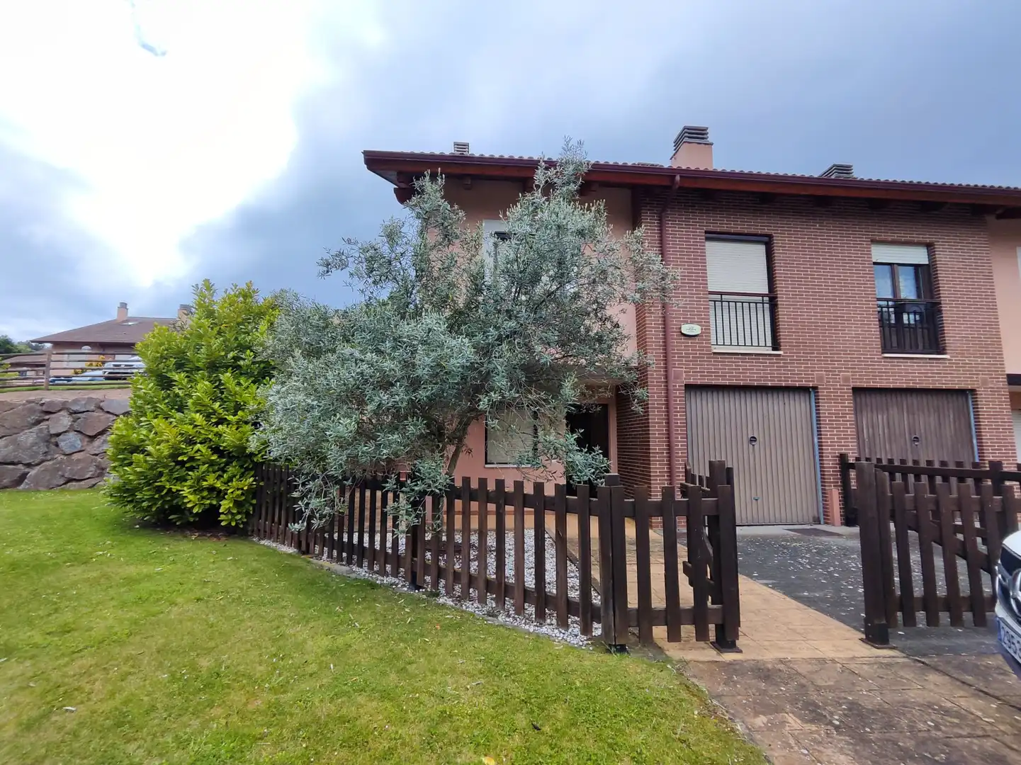 Jardín de Casa adosada en venta en Sojuela con Calefacción, Jardín privado y Parquet
