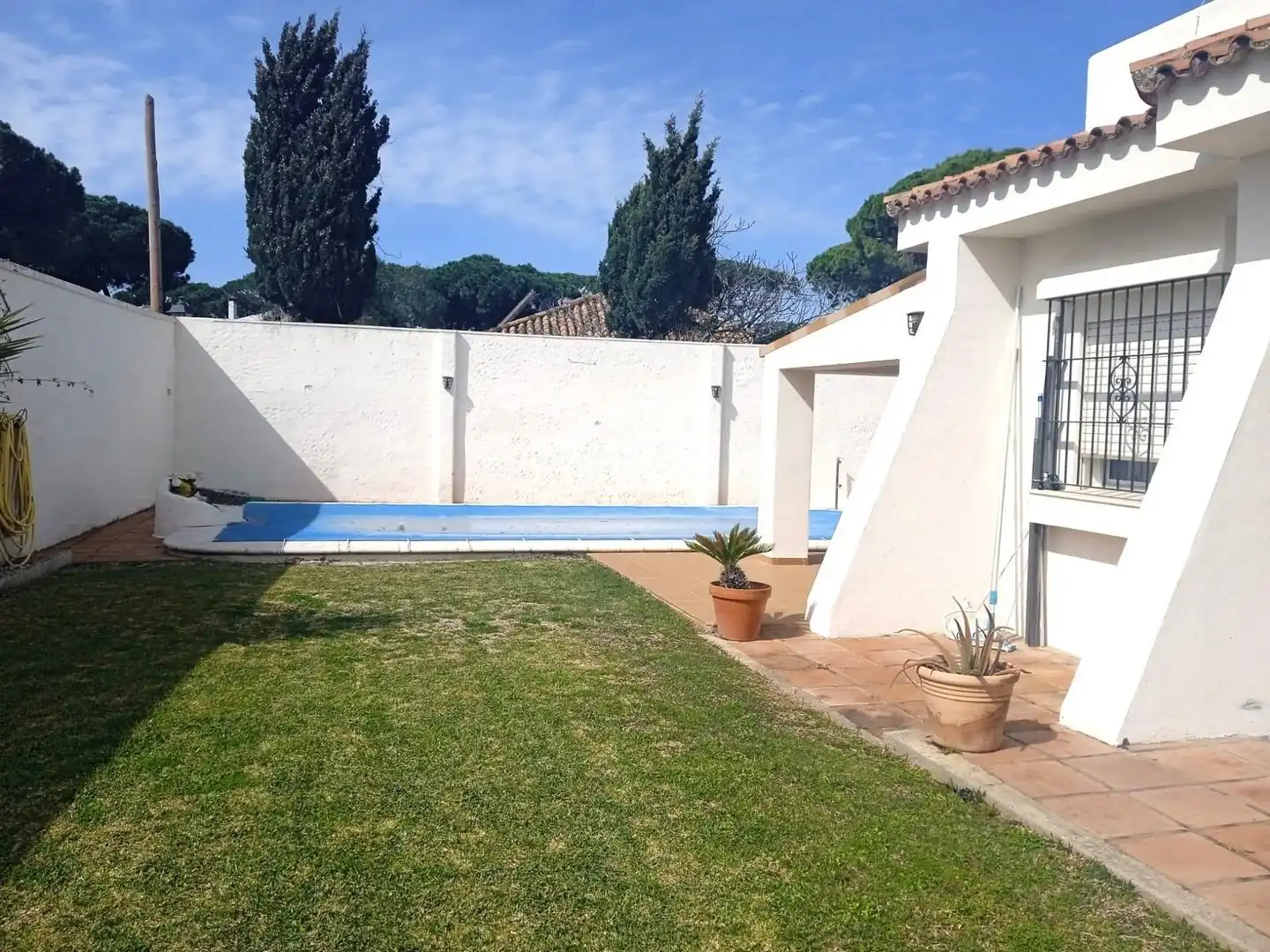 Piscina de Casa o xalet en venda en El Puerto de Santa María