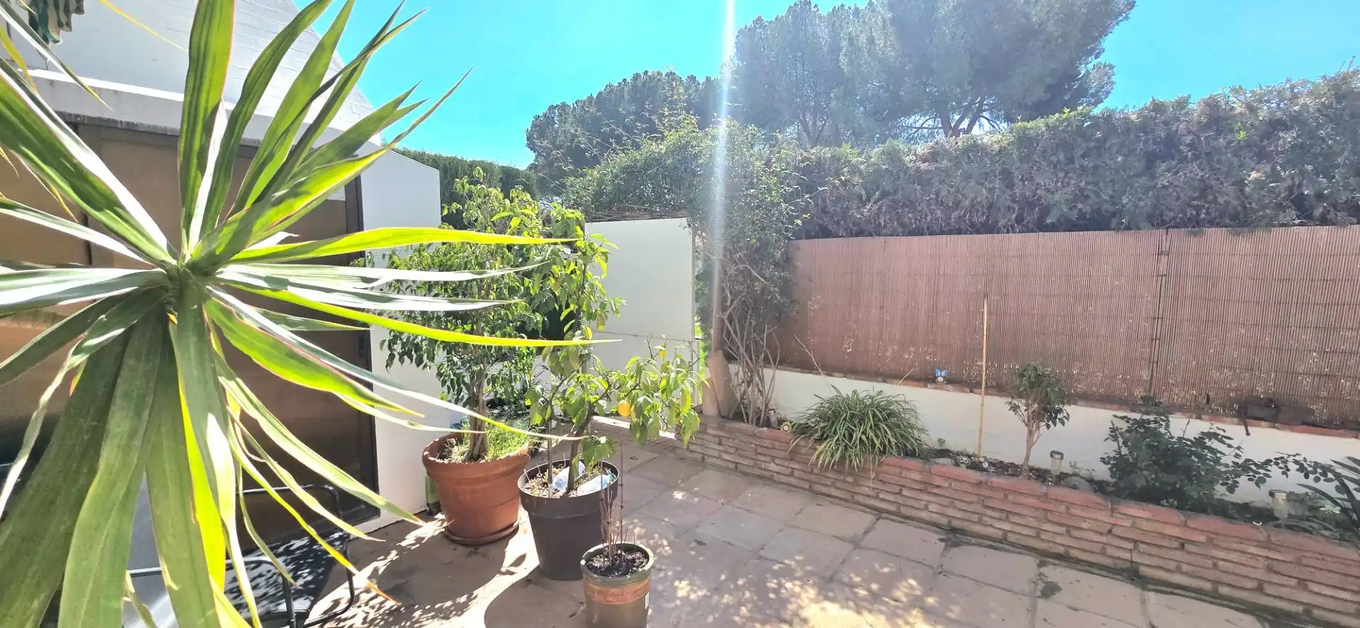 Jardí de Planta baixa en venda en Marbella amb Aire condicionat, Jardí privat i Terrassa