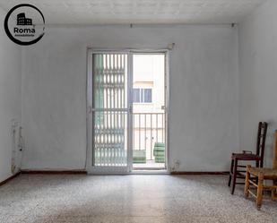 Flat for sale in  Granada Capital  with Balcony