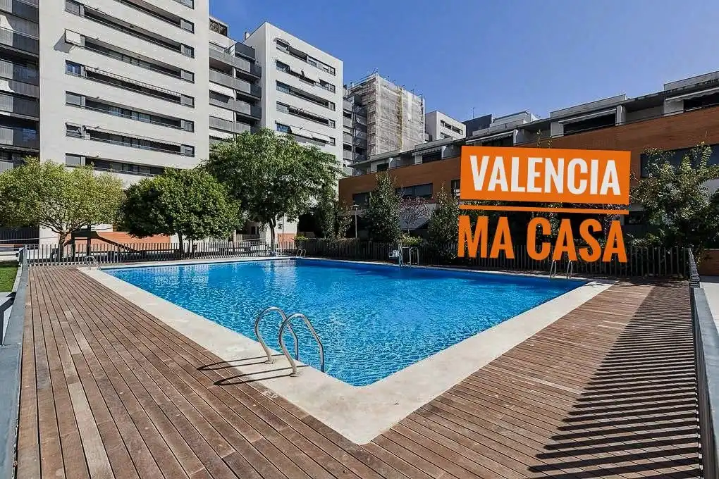 Piscina de Piso de alquiler en Valencia con Amueblado