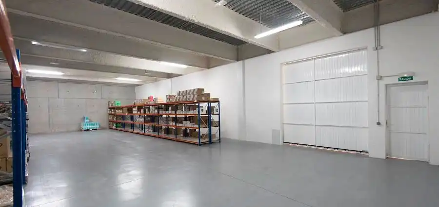 Nave industrial en venta en Coirós