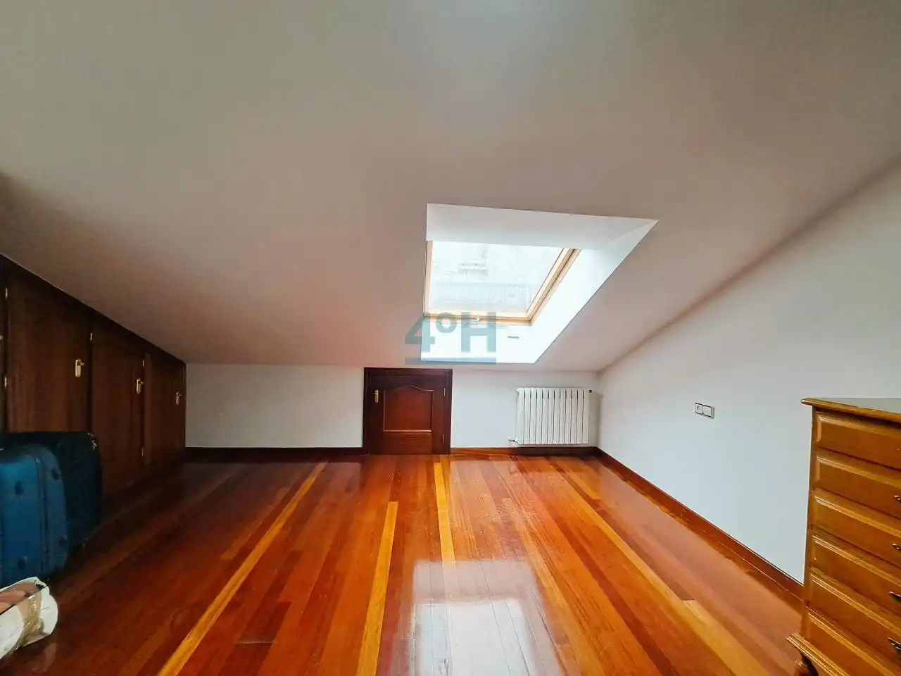 Bedroom of Duplexes for sale in Ourense Capital   with Heating, Parquet flooring and Balcony