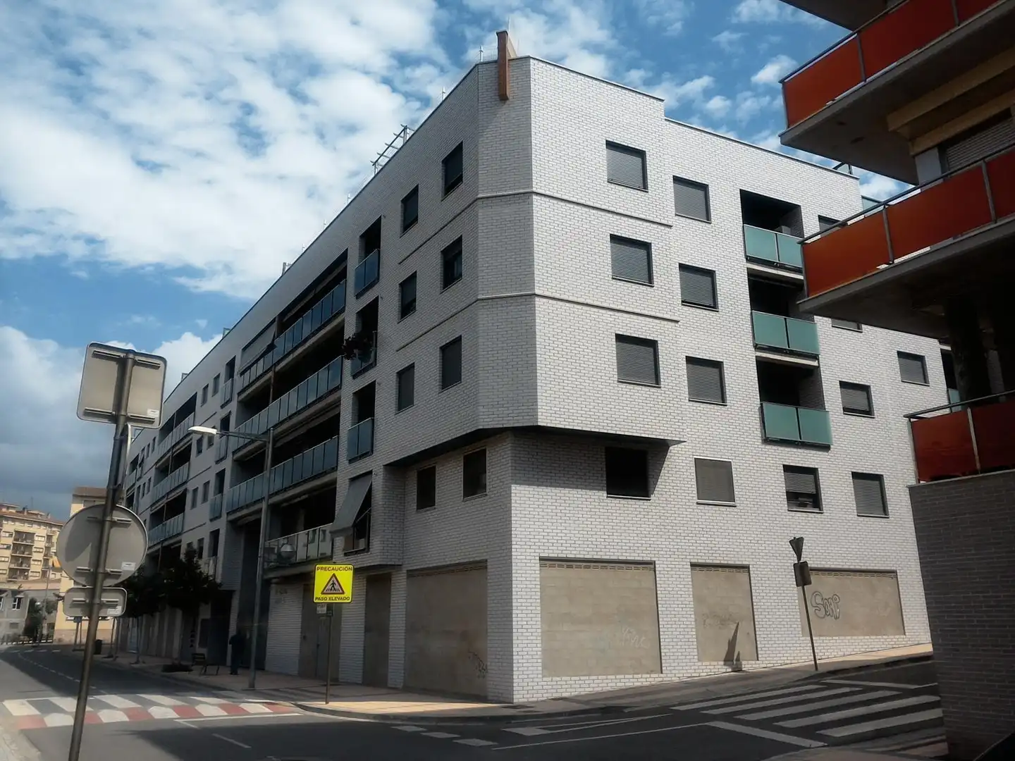 Local comercial en venda a Calle PASAJE DEL RIO 2
